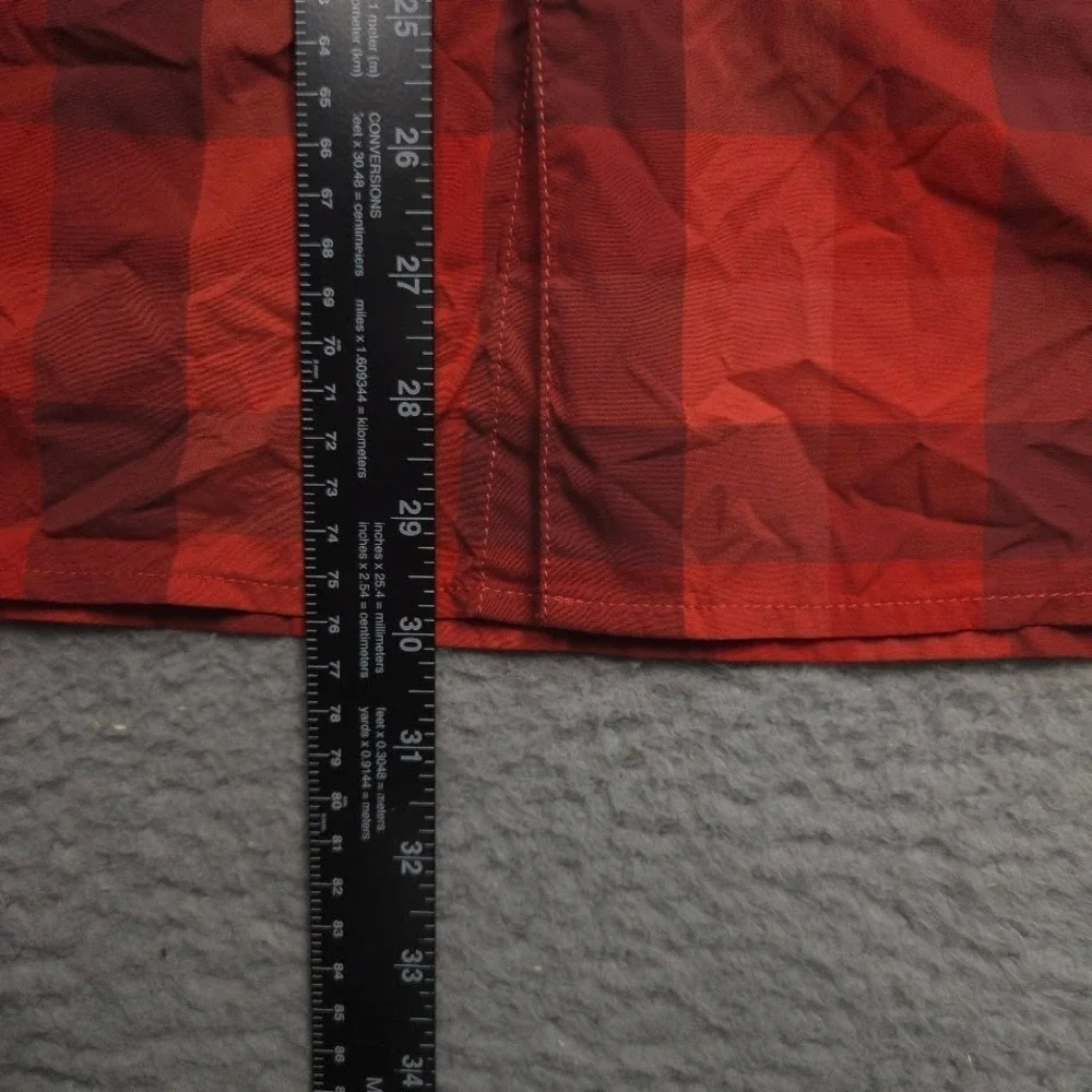The North Face Monanock Shirt Mens Large Red Plaid Nylon Hiking Button Up